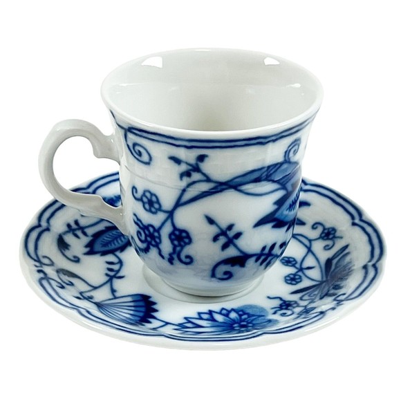 Thun Czech Porcelain Blue Onion Demitasse Cups & Saucers- 17 Sets Available - Picture 1 of 15